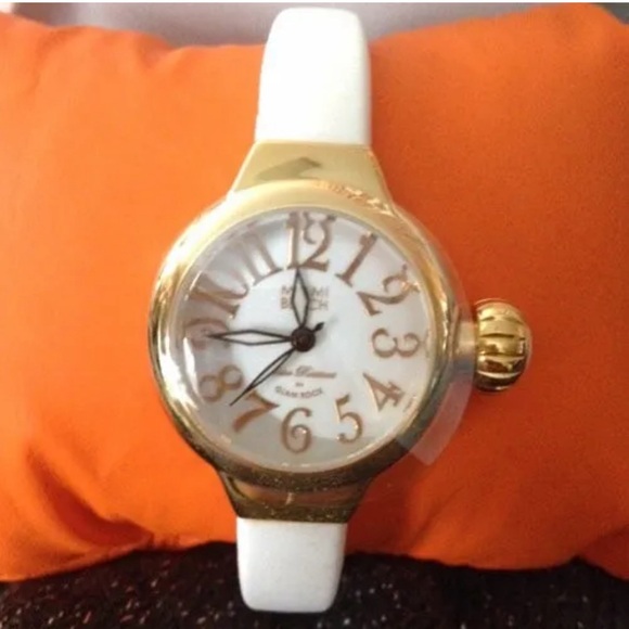 NEW MIAMI BEACH x GLAM ROCK “ART DECO” WHITE SILICONE GOLDTONE THIN STRAP WATCH - Picture 2 of 10